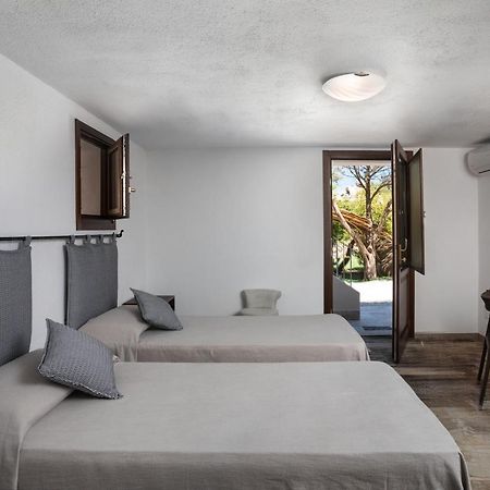 Il Mirto Bed & Breakfast Baja Sardinia Exterior photo